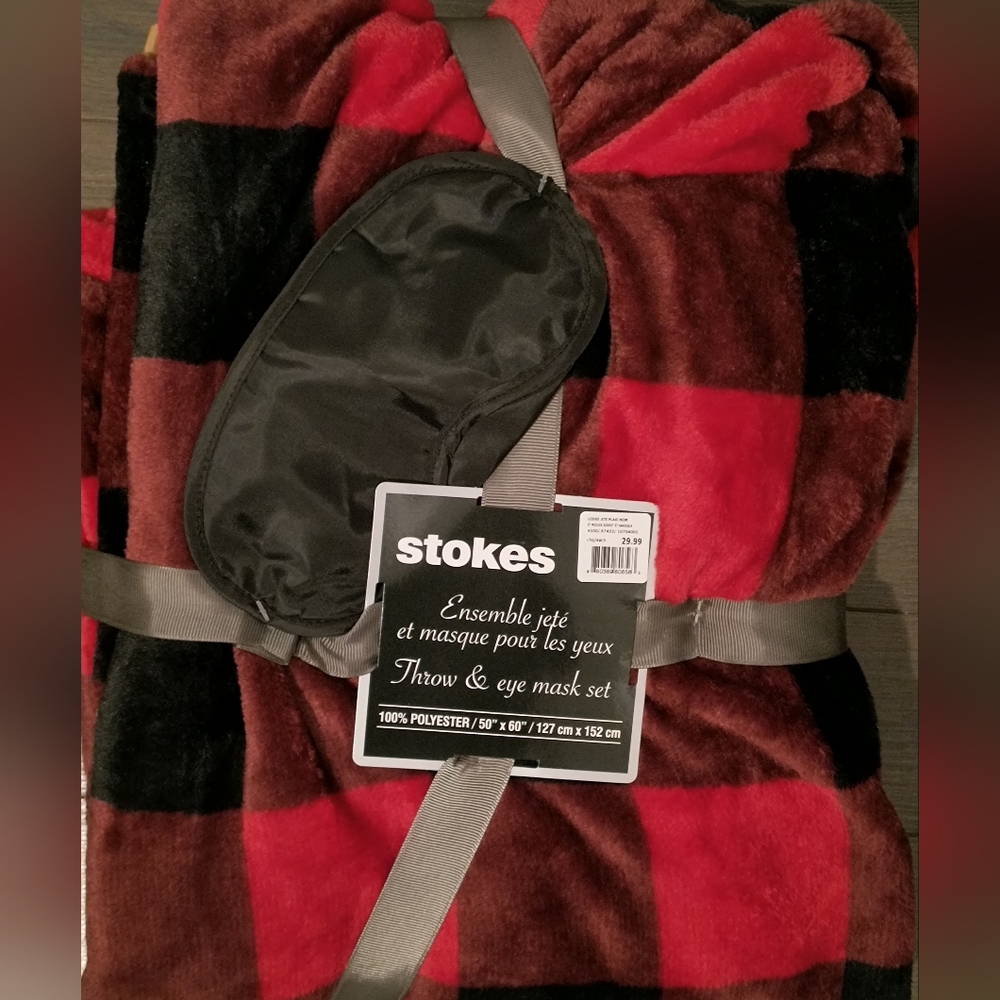 Red and Black Throw Blanket & Eye Mask Set